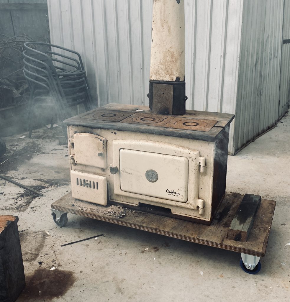 Metters canberra wood stove on pallet
