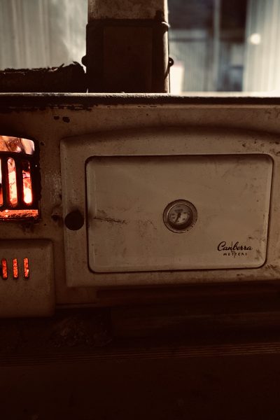 Metters canberra wood stove burning